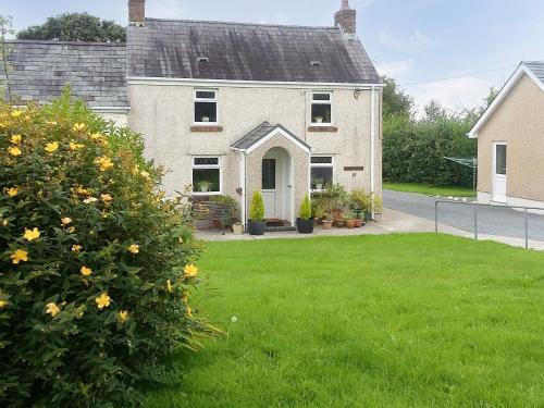 Llanrhidian Higher House | Tirmynydd Farm Cottage