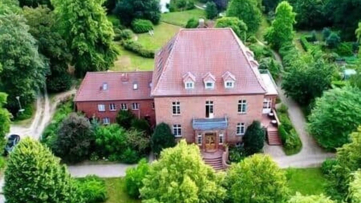 Warnkenhagen Ski Chalet | To complete