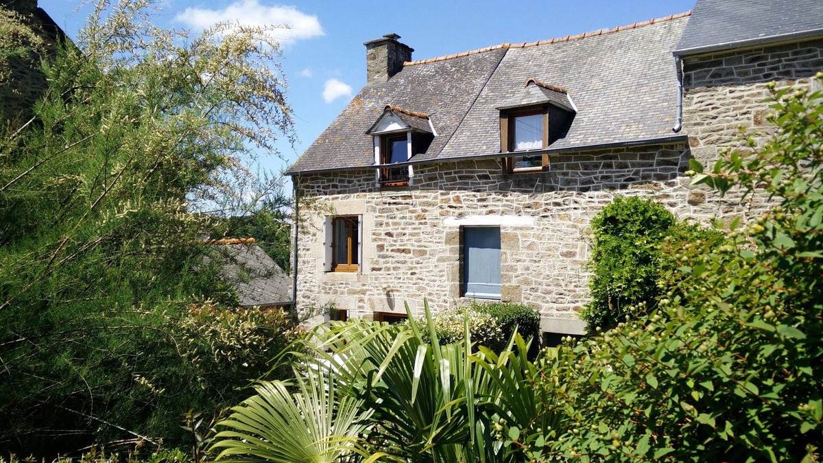 La Vicomte-sur-Rance Cottage | TO RENT GITE WITH SPA NEAR DINAN ST MALO COTE D EMERAUDE
