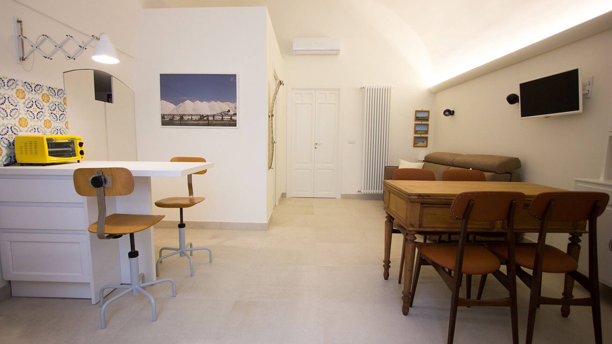 Gioia del Colle Bed & Breakfast | to the sottani b & b total comfort in the center. Very close to Matera, Alberobello, Bari