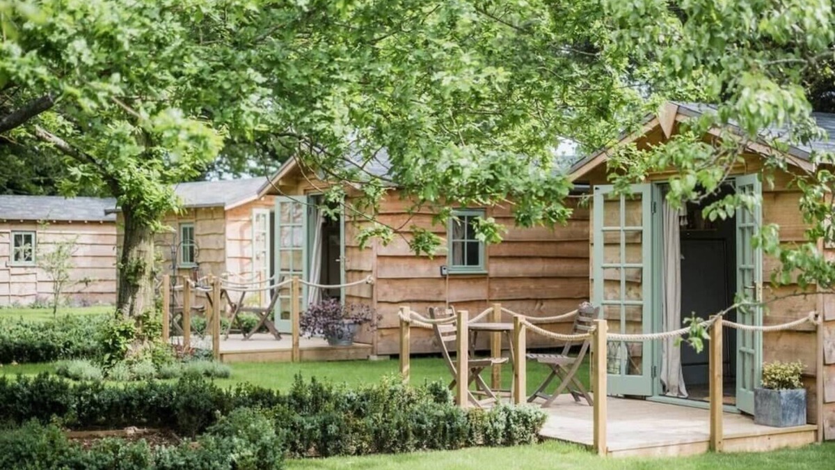 Beccles Cabin | Toad Hall Lodges, Wangford (Whole Site, All 5 Lod