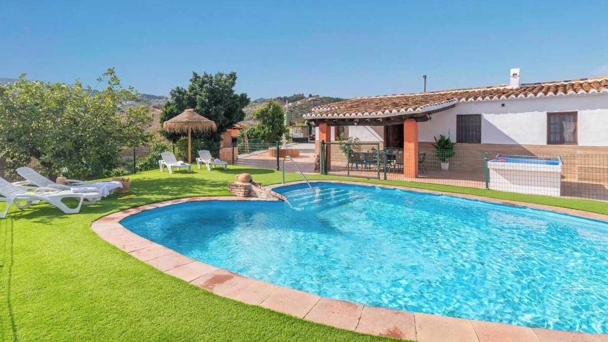 Almachar Villa | Tobalo Hijo Almáchar by Ruralidays