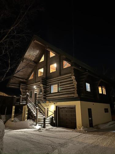 Kutchan Ski Chalet | Tobari 帷 Niseko Hanazono