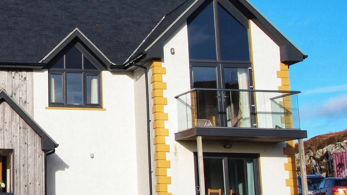 Finsbay Cottage | TOBSON, family friendly, character holiday cottage in Leverburgh