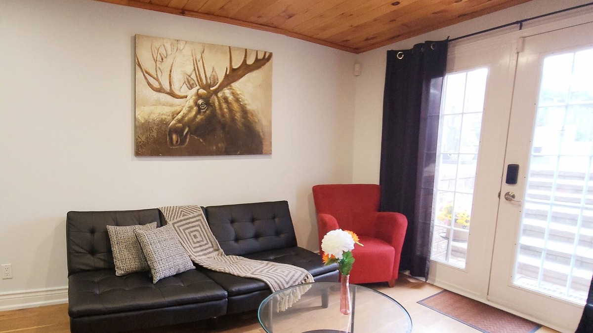 Courtice House | Together Time Getaway, Just 5 Mins to Hwy 401