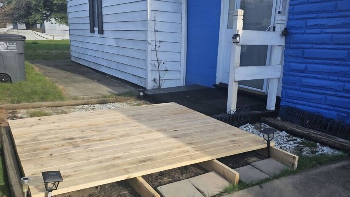 Toledo House | Toledo ohio Home close to everything Parks etcnbackyard- fellowship