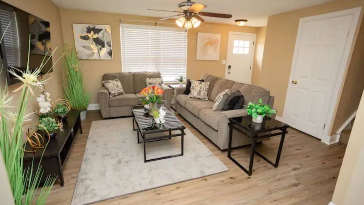 Elsmere House | Tollgate · 7602 Tollgate Ct, Florence