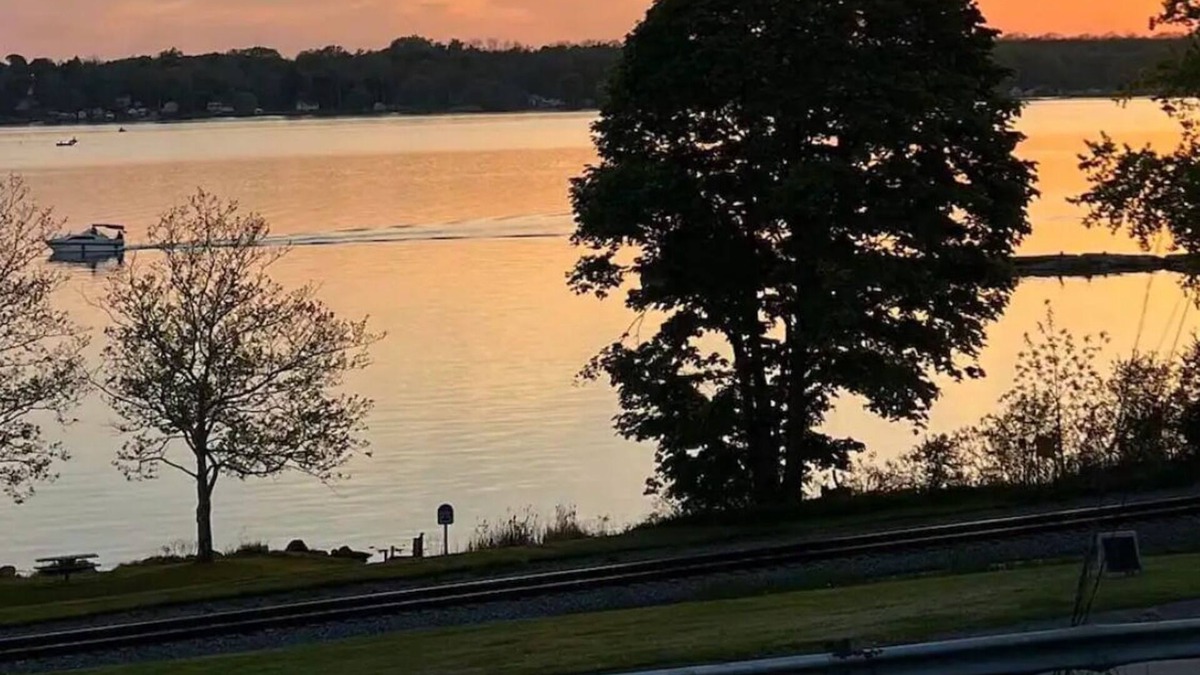 Town of Aurelius Apartment | Tom’s Lake Views- Charming 2bedroom Apt nestled in the heart of the Finger lakes