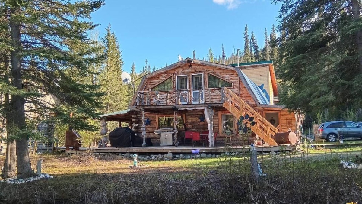 Copper Center Cabin | Tonsina Creek Whippers Lodge