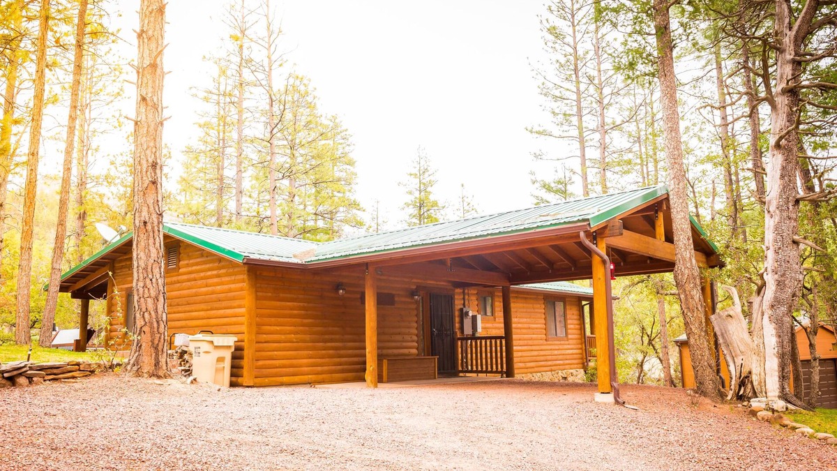 Payson Cabin | Tonto Creek Mountain Cabin - Great Views with Hot Tub and WiFi
