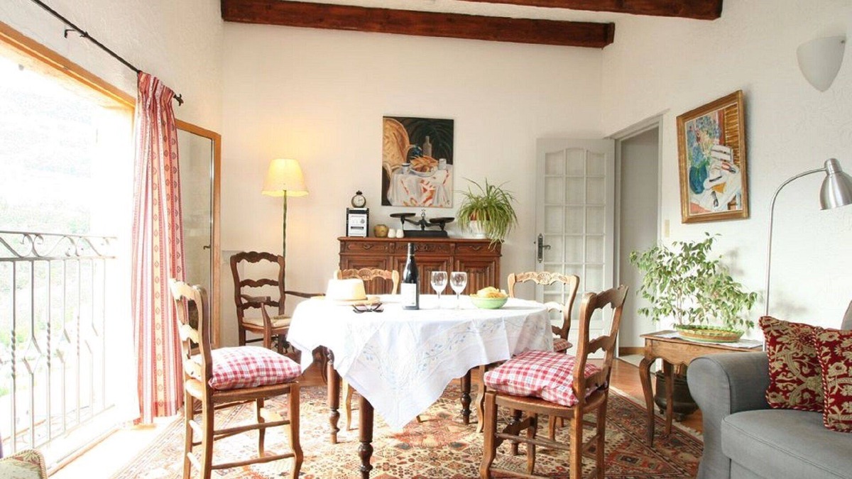 Le Bar-sur-Loup Apartment | Top Apartment with air conditioning and * Large Heated Pool *