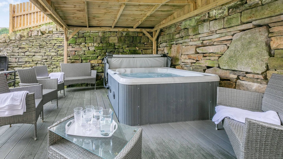 Rishworth Cottage | Top Barn