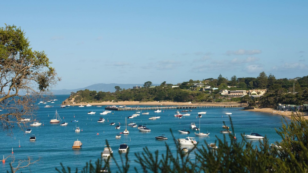 Portsea Apartment | Top Deck Apartment: 1 BR, 1 BA Apartment in Portsea, Sleeps 2