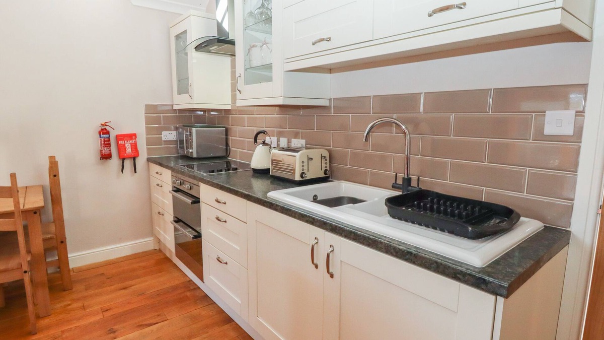 Felton Cottage | Top Farm Lodge