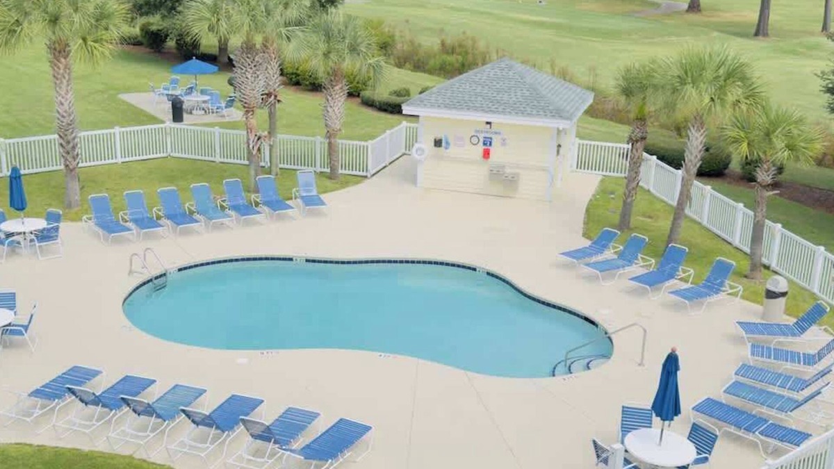 Central Myrtle Beach Apartment | Top-Floor 2BR Condo with Elevator, Golf & Beach