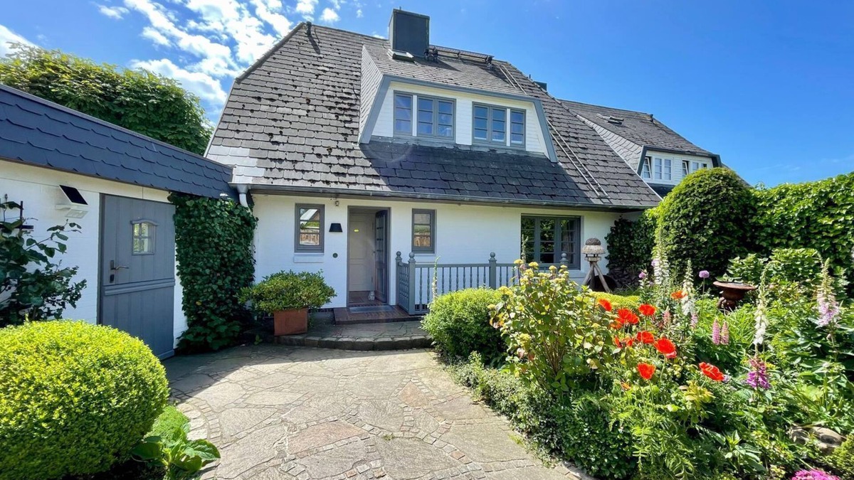 Tinnum Apartment | Top floor, 50sqm for up to 2 persons - Haus Thomsen