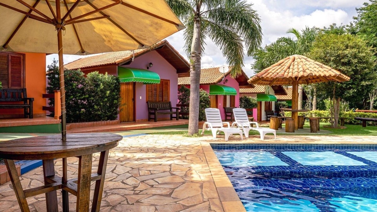 Tuiuti House | TOP HOUSE with VIEW of the mountains; POOL, Wifi 128 Mbps, PET FRIENDLY