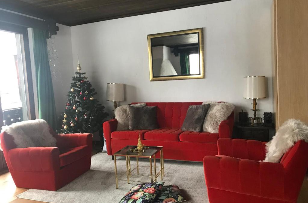 Klosters-Serneus Apartment | TOP LOCATION - Klosters center - 130m distance to ski lift Parsenn Gotschnabahn and railway station Klosters Platz - direct connection to Davos