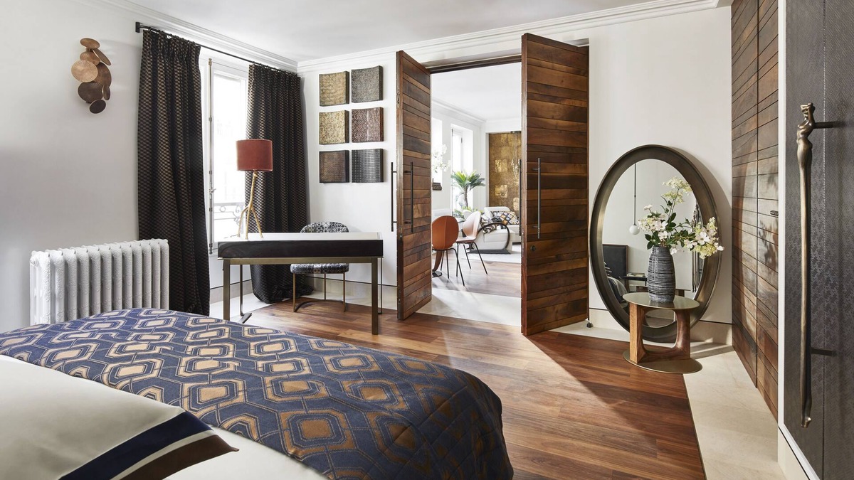 Quartier de la Place-Vendome Apartment | top luxury 3BR/3BA A/C art deco st honore architecturally designed