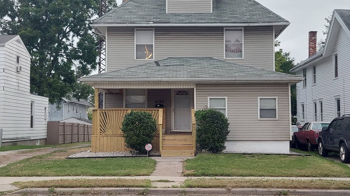 Toledo House | Top Notch Nest