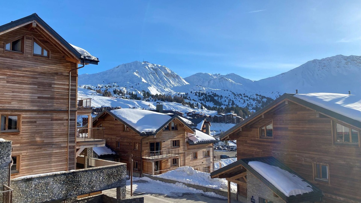La Plagne-Tarentaise Ski Chalet | Top-of-the-range chalet Emeraude la Plagne, sleeps 10