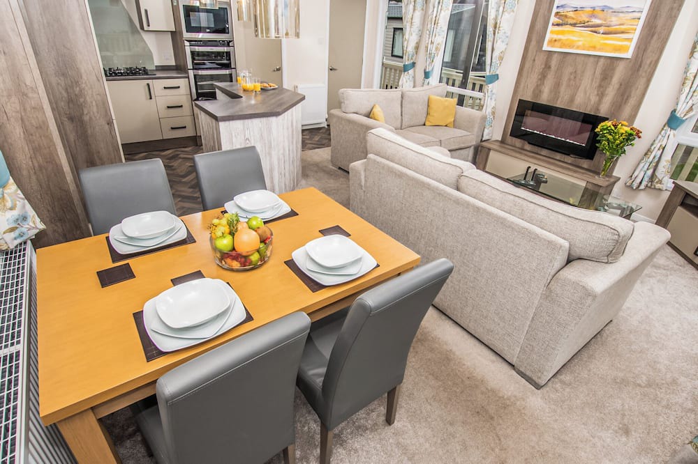 Otterton House | Top of the range and extremely spacious five star luxury holiday home.