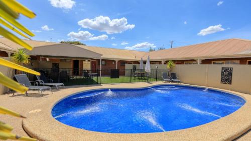 Benalla Hotel | Top of the Town Motel & Apartments