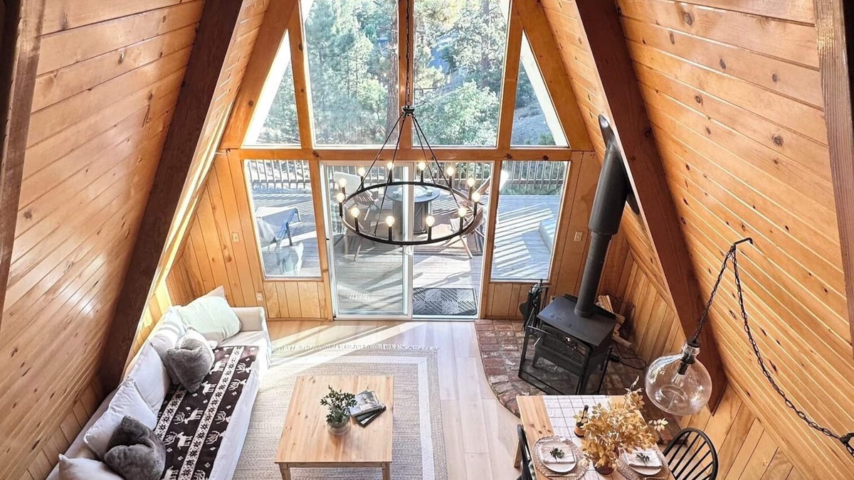 Fawnskin Cabin | TOP RATED - Big Bear Stargazer Cabin with Hot Tub