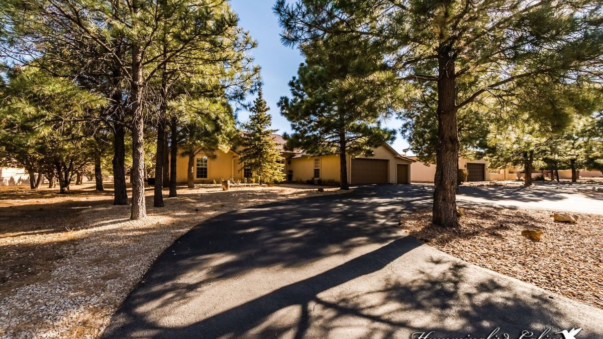 Alto Cabin | Top Shelf: 'Top of the line' With hot tub.