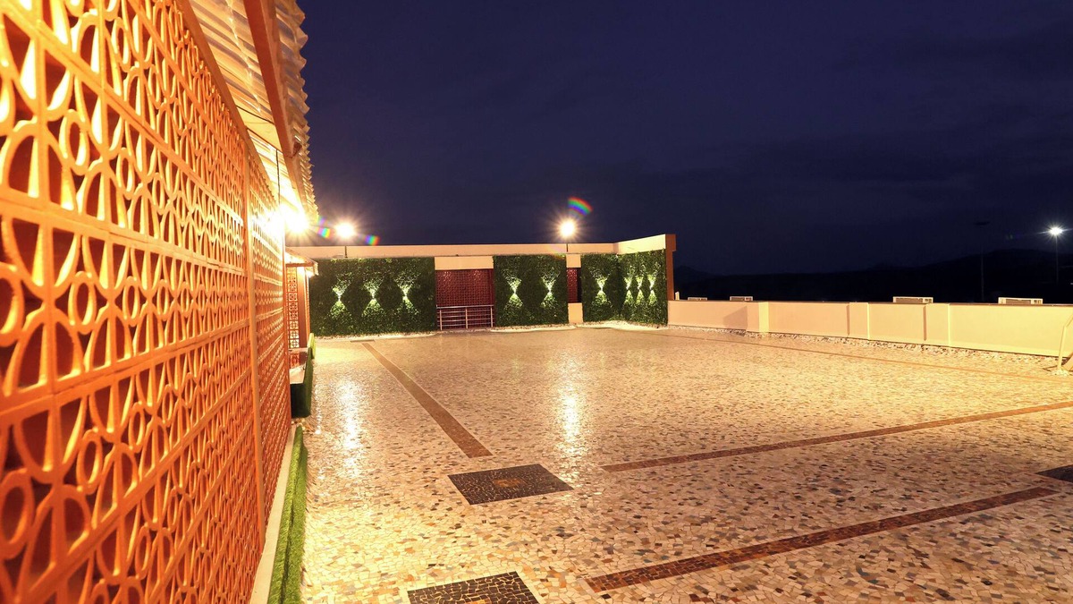 Dhule Hotel | Topline Foods Resort