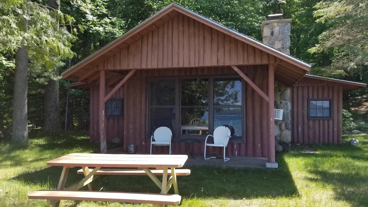 Kewadin Cabin | Torch Lake Cabin Rentals~ Where Cozy Lakefront Cabins meet stunning Torch Lake!