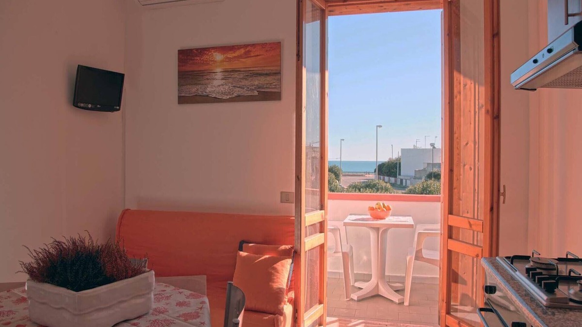 Torre dell'Orso Apartment | Torre dell'Orso -Apartment in the Tre Palme Residence a few steps from the sea!