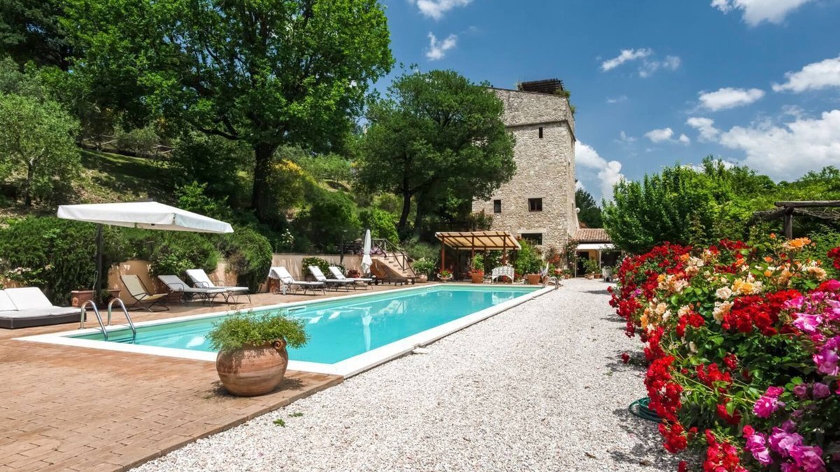 Spoleto Villa | Torre Perugina - Ten Bedroom Villa, Sleeps 20