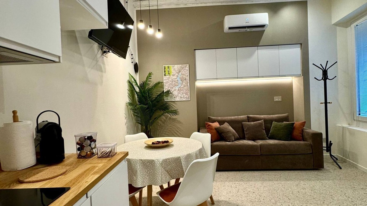 Sale Marasino Apartment | Tosini's Home - Emma Suite