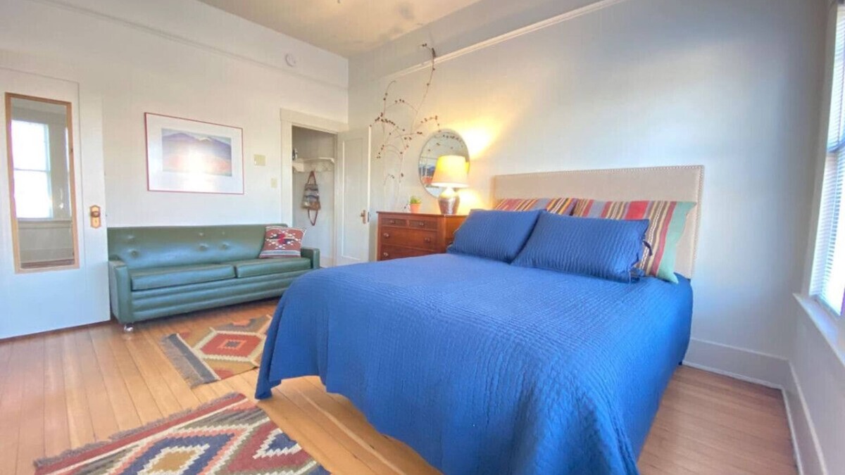 West University House | Total of 2 BR 2 BA/Your Own Duplex/Near U of A
