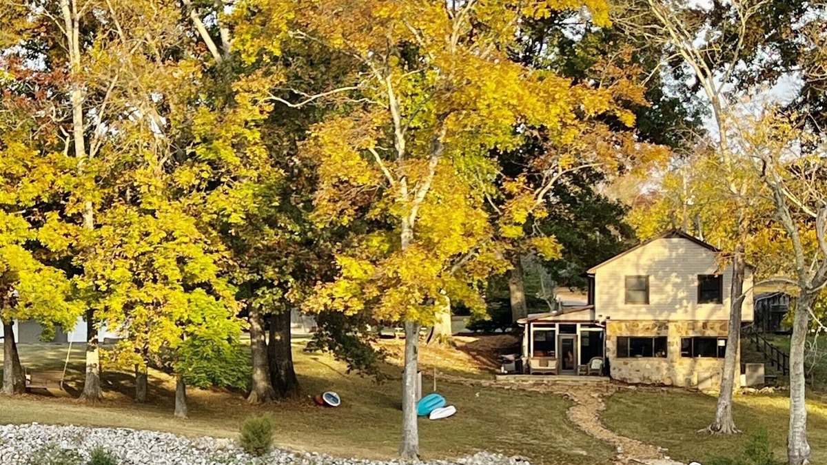 Loudon House | TOTAL RELAXATION at this lakefront cabin with private dock!