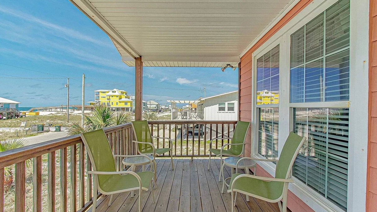 Southpointe House | Totally Relax, Fully Stocked in Beautiful FM!