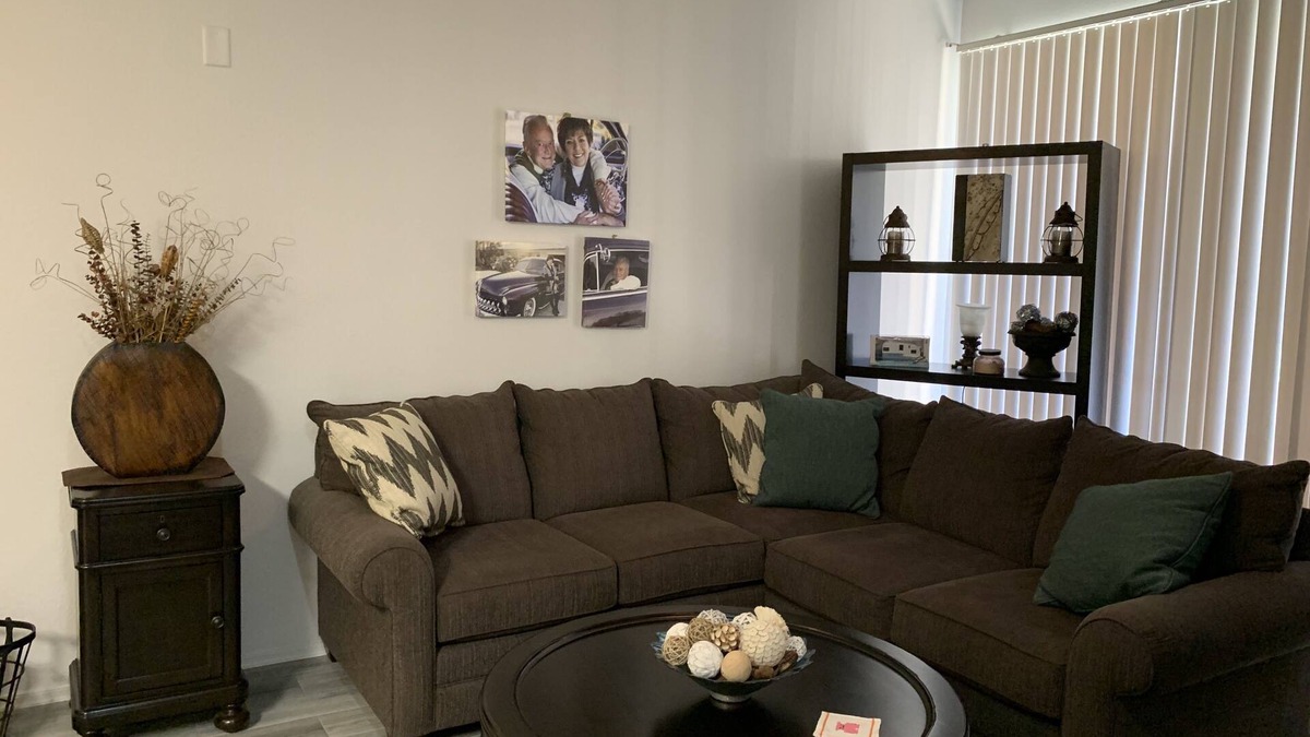 Deer Valley House | Totally remodeled Condo in Deer Valley Area, Nice gated community!