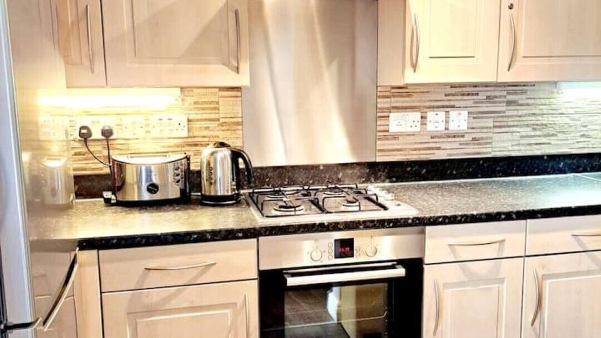 Northumberland Park Apartment | Tottenham Spurs Hideaway