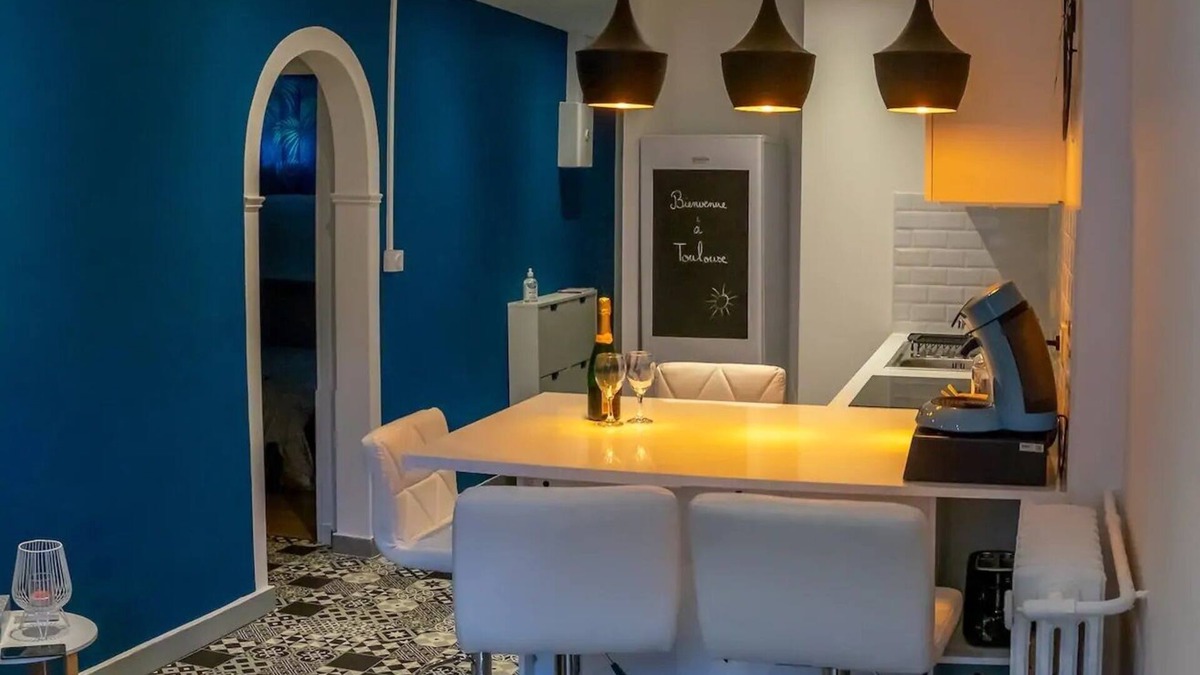 Saint-Cyprien Apartment | Toulouse Hyper Centre - 2 min Metro - 6 people