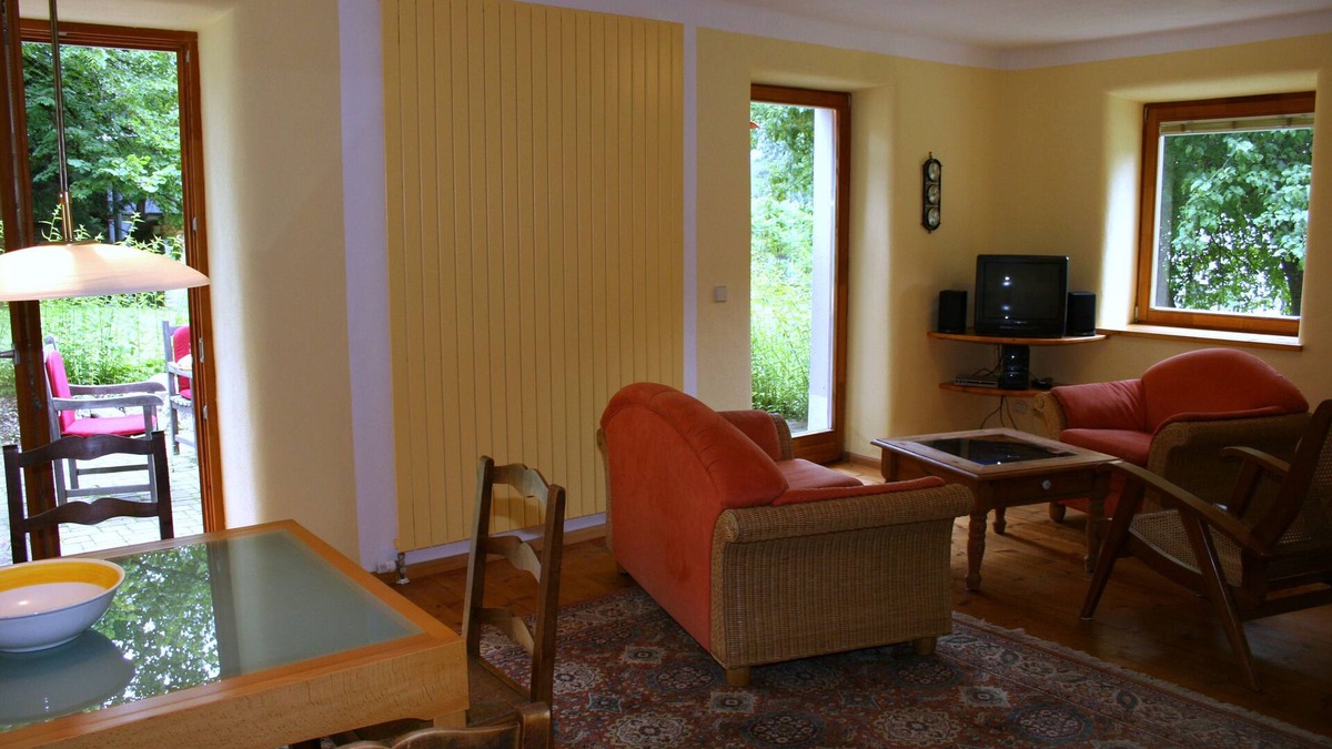 Lake Pressegger Apartment | Tour of the Pfeiferhaus https:/cdn10.3dswissmedia.com/360/hauspfeifer/