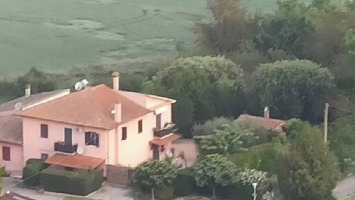 Magliano Sabina House | Tourist accommodation.A 7oo m exit A1 Magliano Sabina near Rome Viterbo Terni
