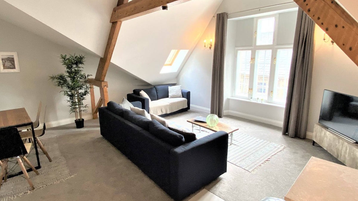 Giggleswick Apartment | Town Hall Lofts Flat 1 Settle