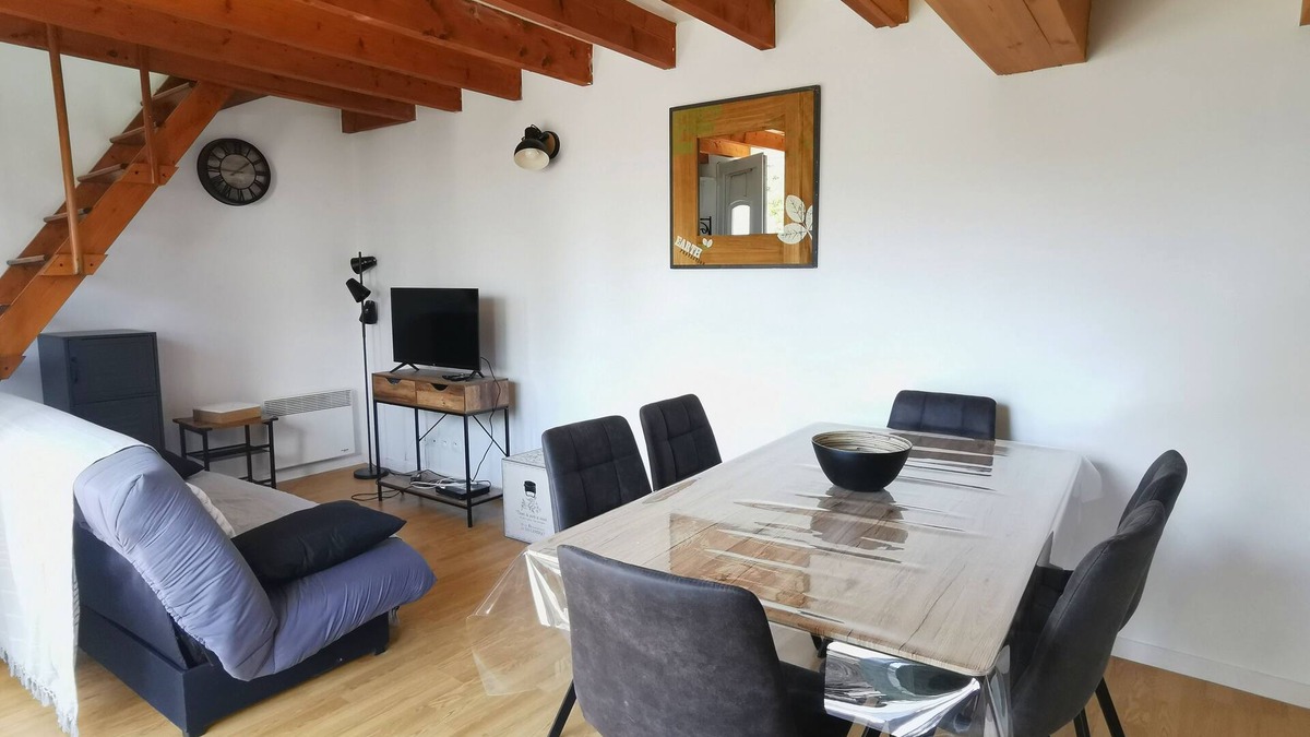 Royan House | Town house 10 minutes' walk from the center of Royan and the main beach