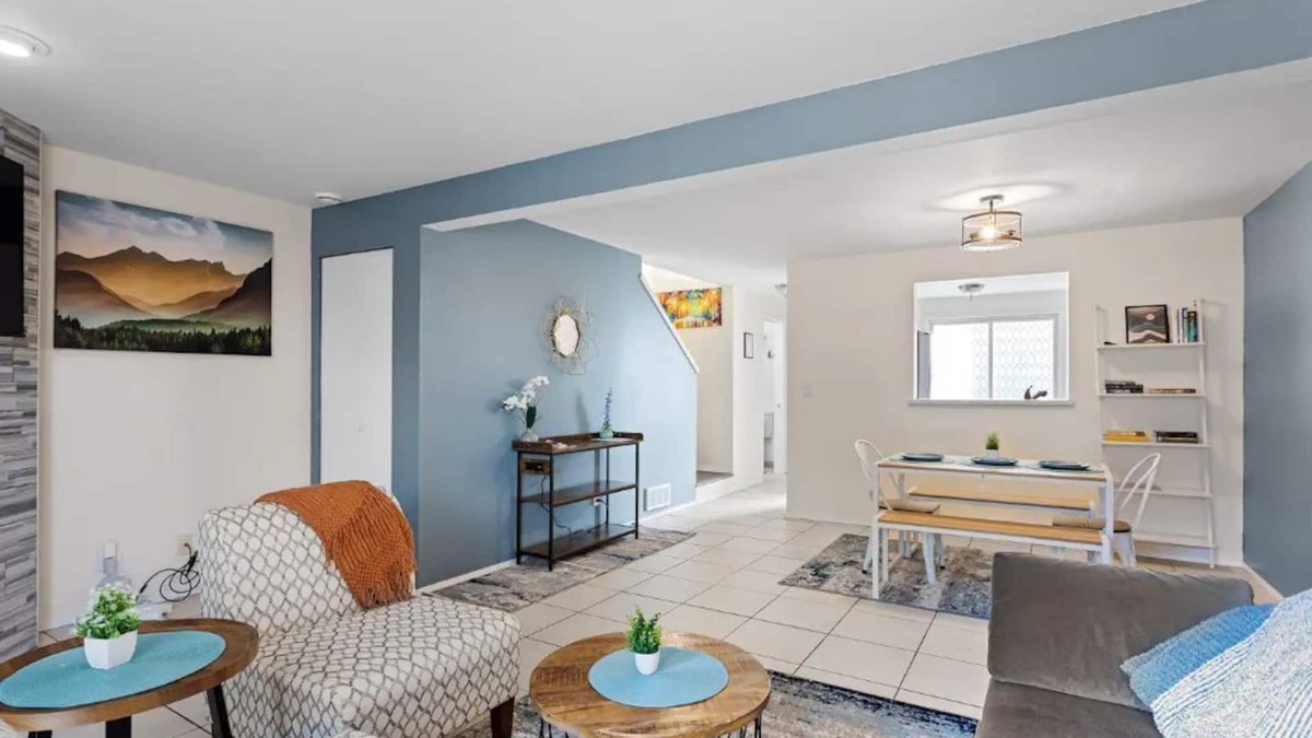 Des Moines Apartment | Town house in Des Moines