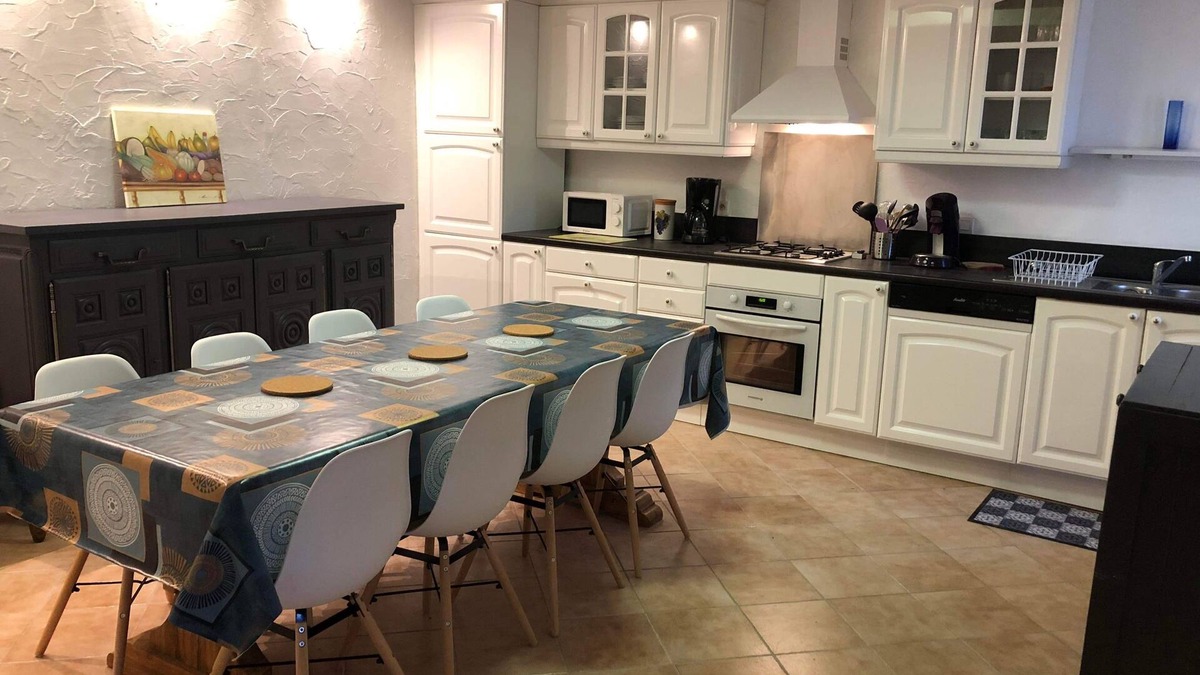 La Roche-Derrien House | Town house with courtyard in a town of character ideal for visiting the coast