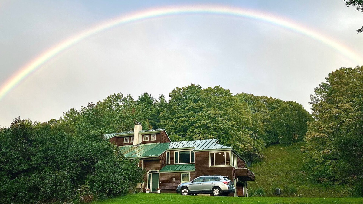 Tunbridge House | Town's End, a Private Estate with Mountain Views