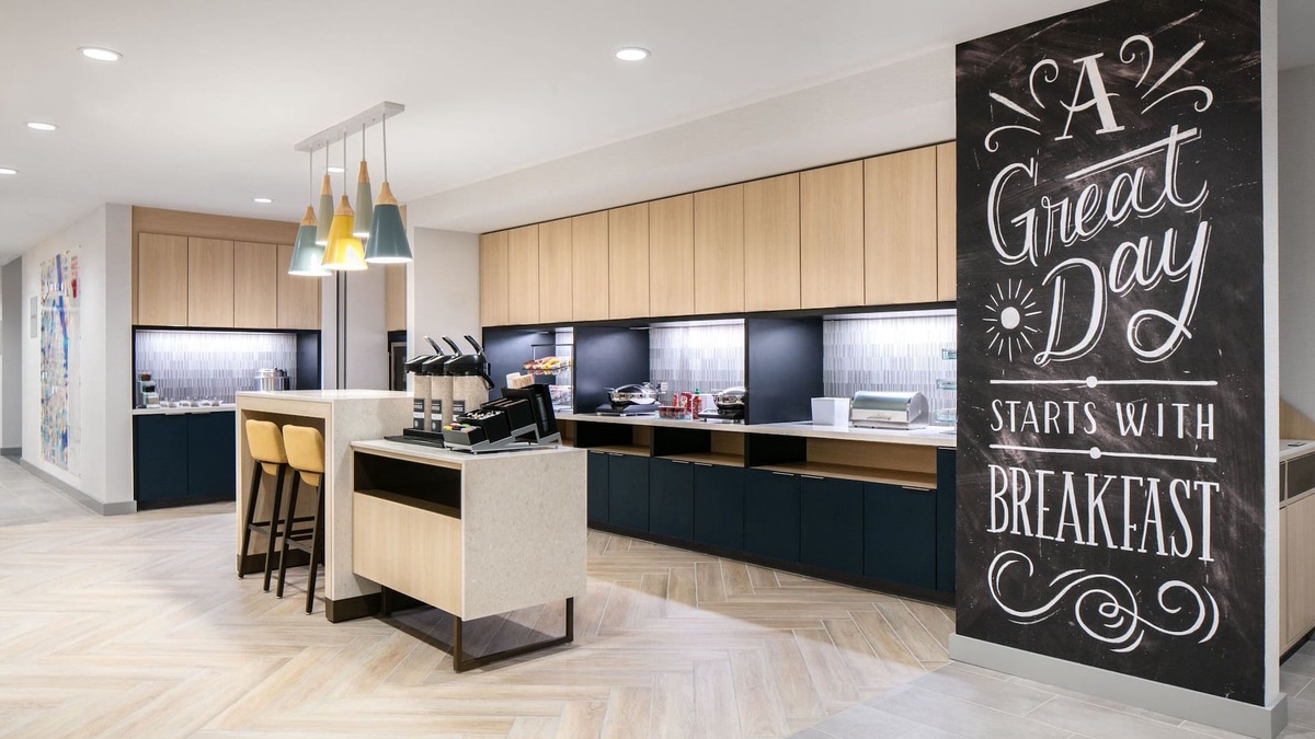 Oshkosh Hotel | TownePlace Suites by Marriott Oshkosh