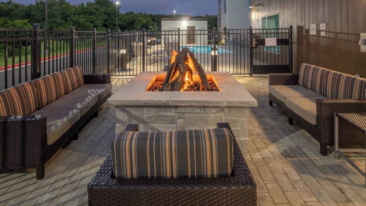 Sweetbriar Hotel | TownePlace Suites by Marriott Austin South