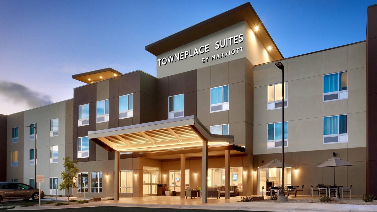 Clovis Hotel | Towneplace Suites by Marriott Clovis